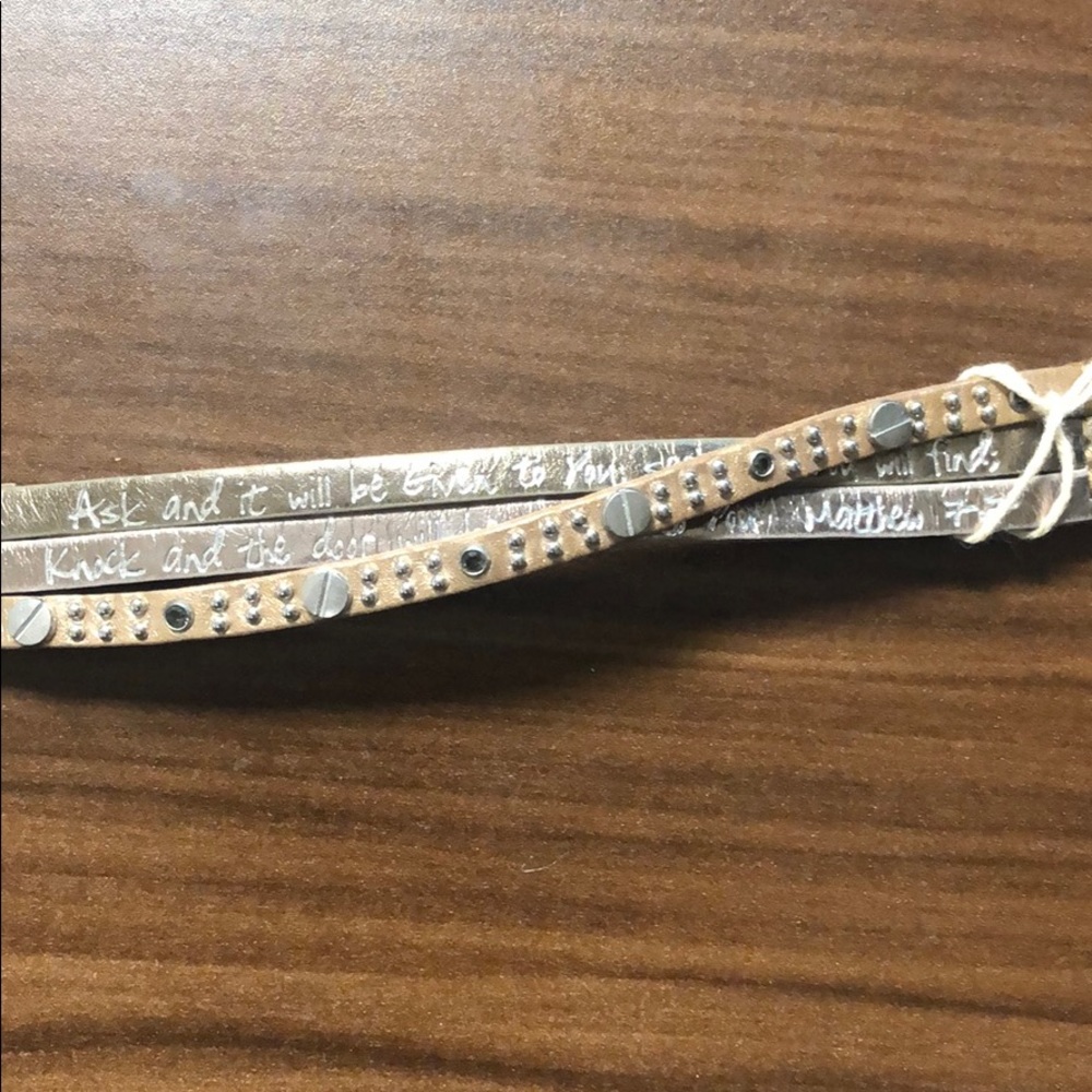 Good Work(s) bracelet - Picture 2 of 6